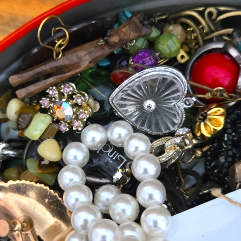 Crafting Beads/Stones/Charms/Broken Jewelry/Etc.